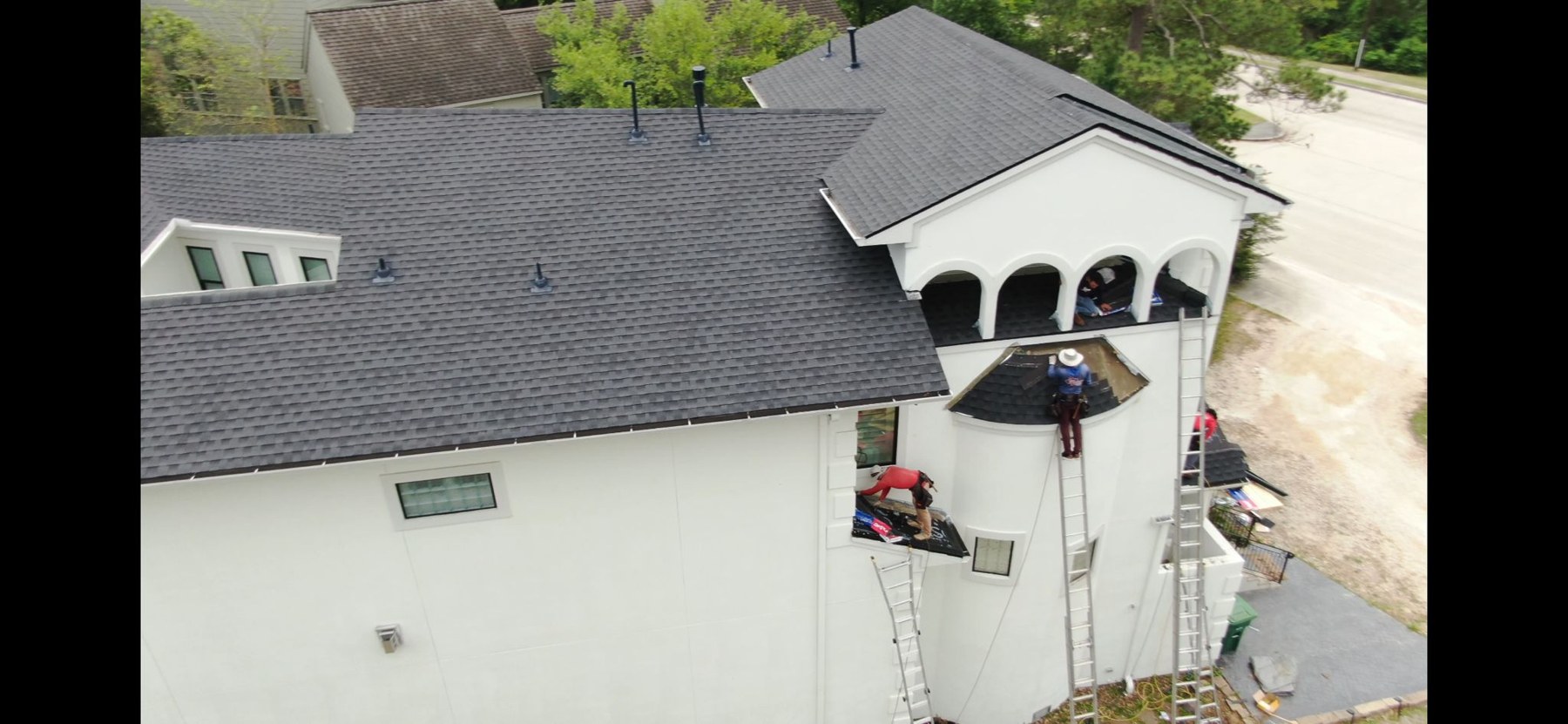 Residential shingle roof project, photograph 3