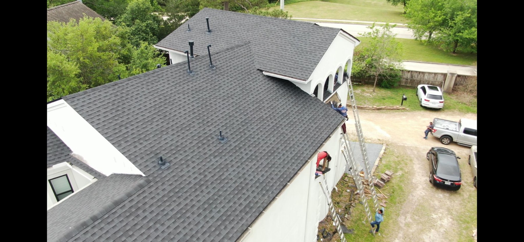 Residential shingle roof project, photograph 8