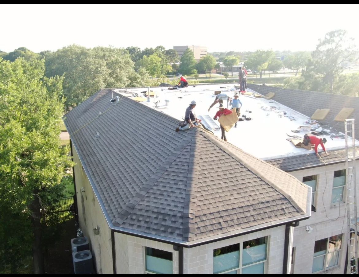 Residential shingle roof project, photograph 13